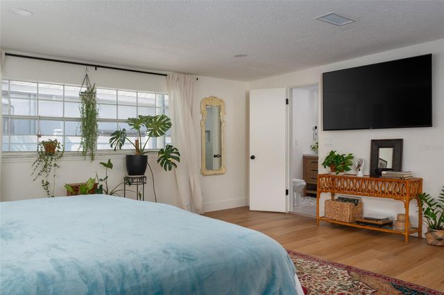 2660 FAIRWAY AVENUE S, St Petersburg, FL 33712