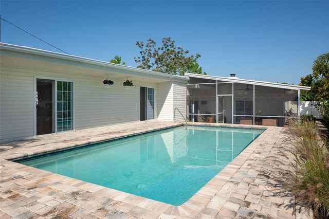 2660 FAIRWAY AVENUE S, St Petersburg, FL 33712