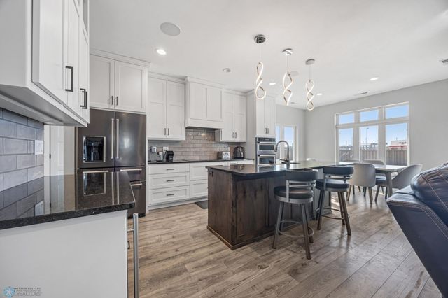 3291 Timber Creek Circle S, Fargo, ND 58104