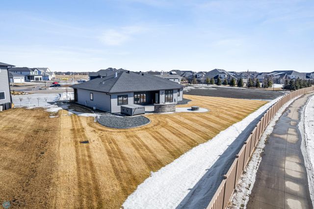 3291 Timber Creek Circle S, Fargo, ND 58104