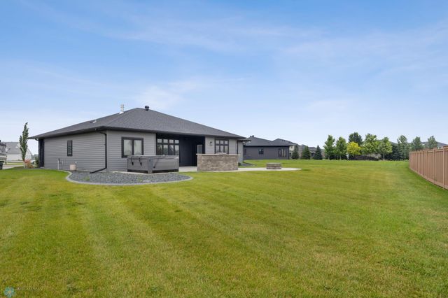 3291 Timber Creek Circle S, Fargo, ND 58104