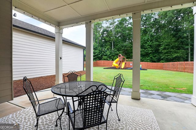 11 Lodgepole Pine Court, Newnan, GA 30265