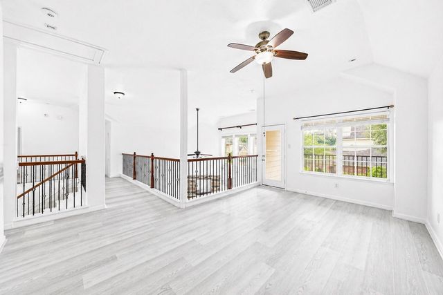 18431 W Laura Shore Drive, Cypress, TX 77433