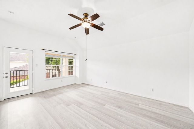 18431 W Laura Shore Drive, Cypress, TX 77433