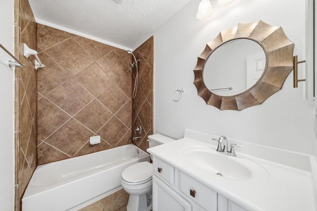 18431 W Laura Shore Drive, Cypress, TX 77433