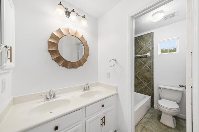 18431 W Laura Shore Drive, Cypress, TX 77433