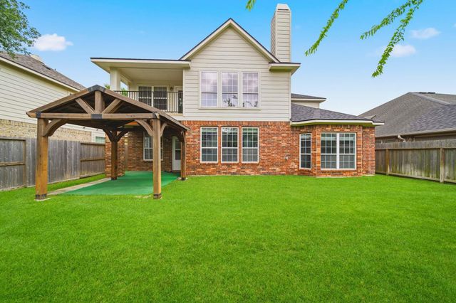 18431 W Laura Shore Drive, Cypress, TX 77433