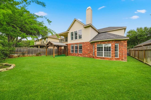 18431 W Laura Shore Drive, Cypress, TX 77433