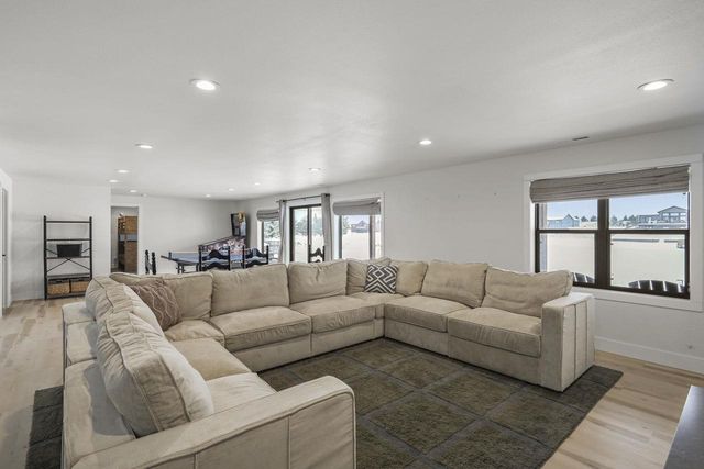 N8620 N Log Cabin Court, New Lisbon, WI 53950