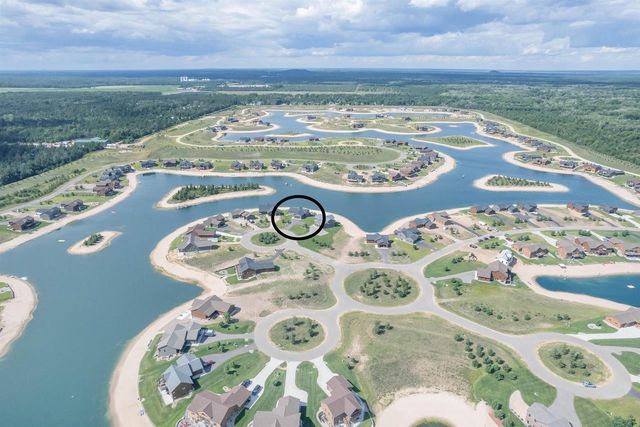 N8620 N Log Cabin Court, New Lisbon, WI 53950