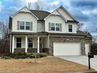 24 Knollwood NW Way, Cartersville, GA 30121