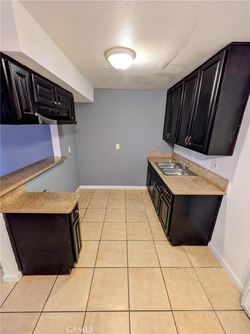 1708 Pine Avenue 1, Long Beach, CA 90813