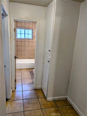 1708 Pine Avenue 1, Long Beach, CA 90813