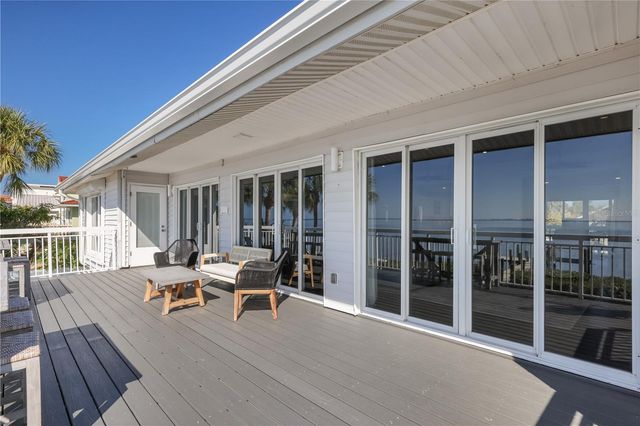 3908 BAYSIDE DRIVE, Bradenton, FL 34210