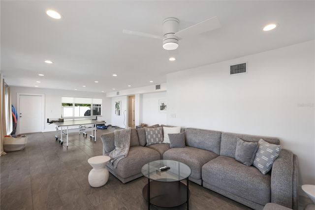 3908 BAYSIDE DRIVE, Bradenton, FL 34210