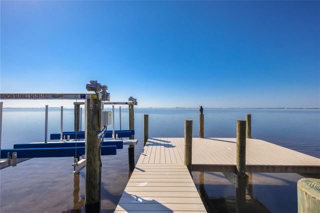 3908 BAYSIDE DRIVE, Bradenton, FL 34210