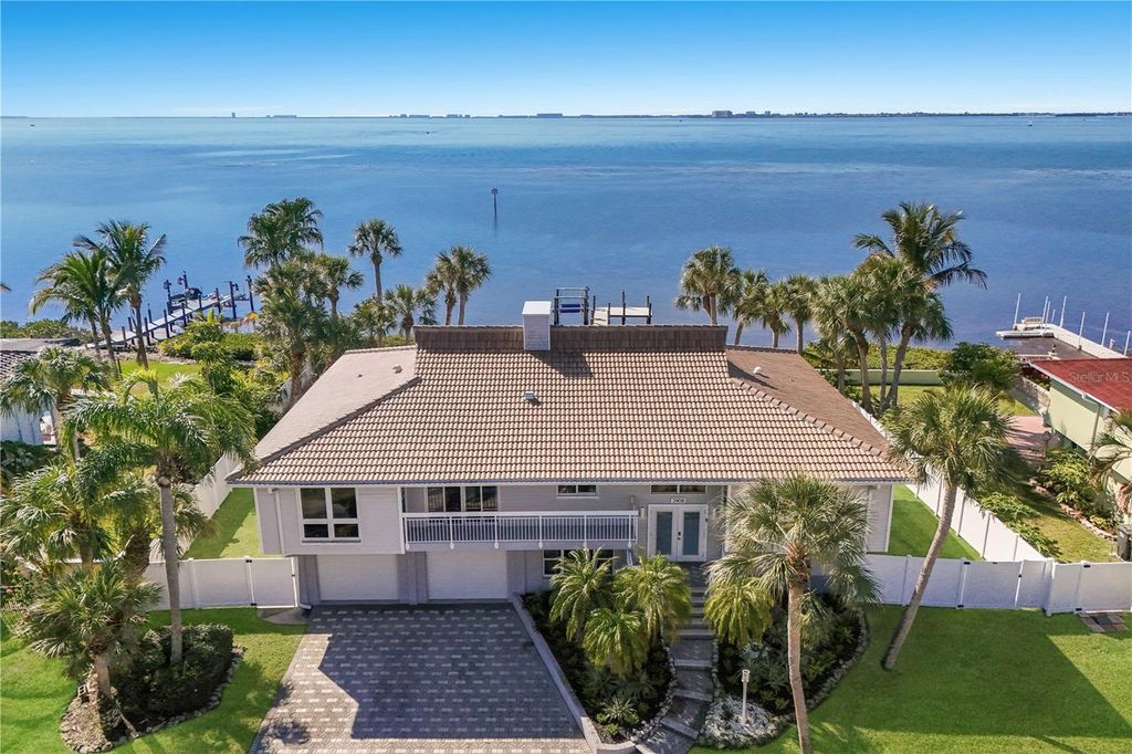 3908 BAYSIDE DRIVE, Bradenton, FL 34210