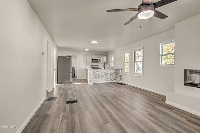 410 West Highland Road, Johnson City, TN 37604