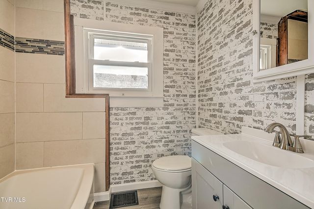 410 West Highland Road, Johnson City, TN 37604