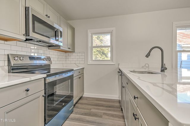 410 West Highland Road, Johnson City, TN 37604