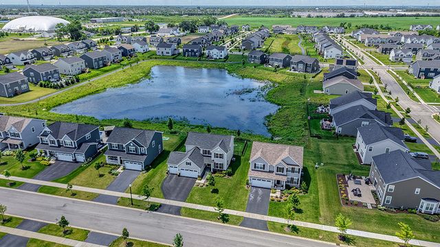 16538 S Sun Meadow Drive, Lockport, IL 60441