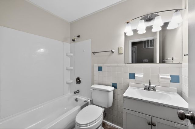 2494 W Kemper Road, Colerain Twp, OH 45231
