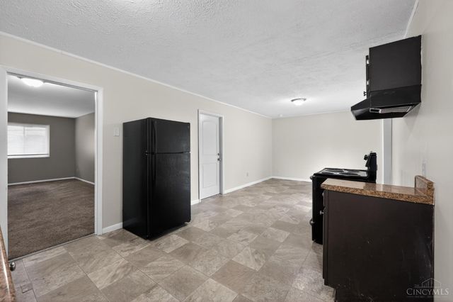 2494 W Kemper Road, Colerain Twp, OH 45231
