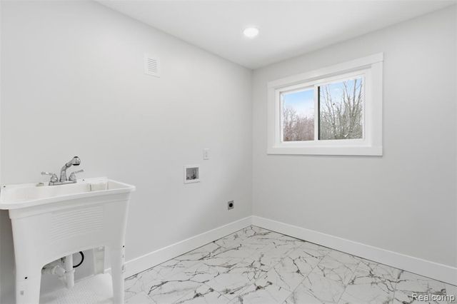 23157 Karr Road, Belleville, MI 48111