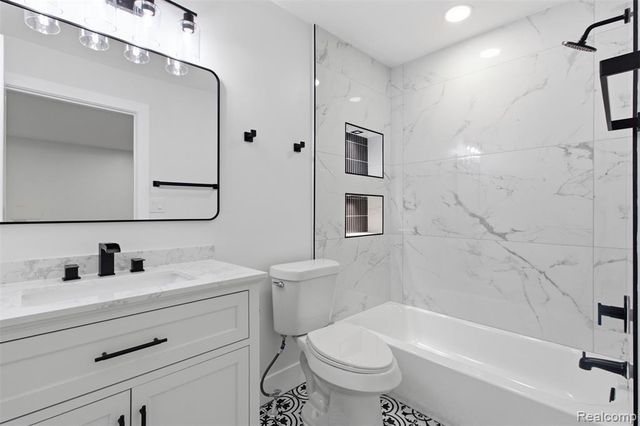 23157 Karr Road, Belleville, MI 48111