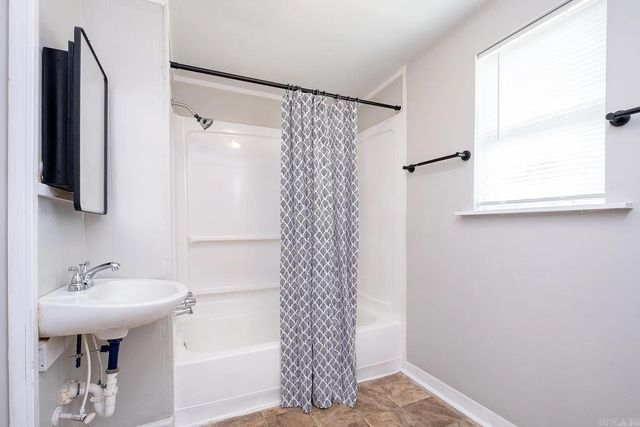 1023 Booker Street, Little Rock, AR 72204