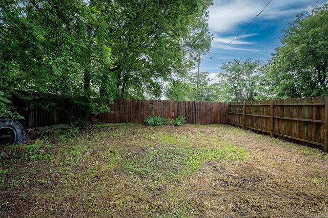 1023 Booker Street, Little Rock, AR 72204