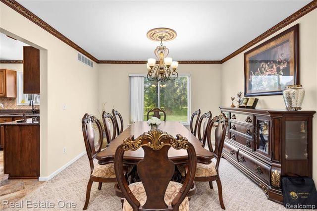 865 Drakeshire Drive, Commerce Twp, MI 48390