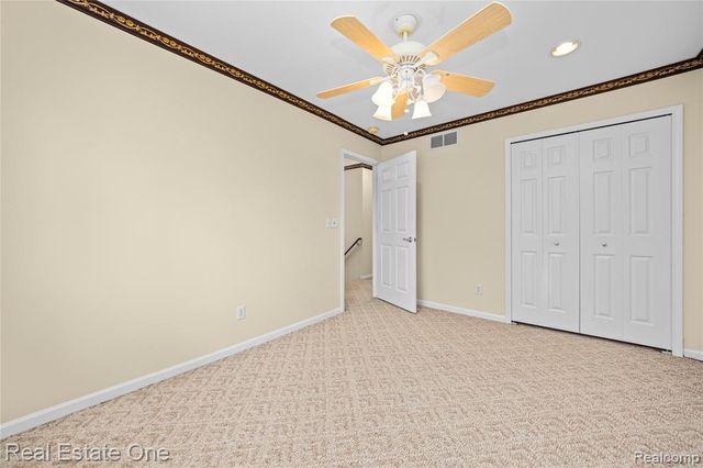 865 Drakeshire Drive, Commerce Twp, MI 48390