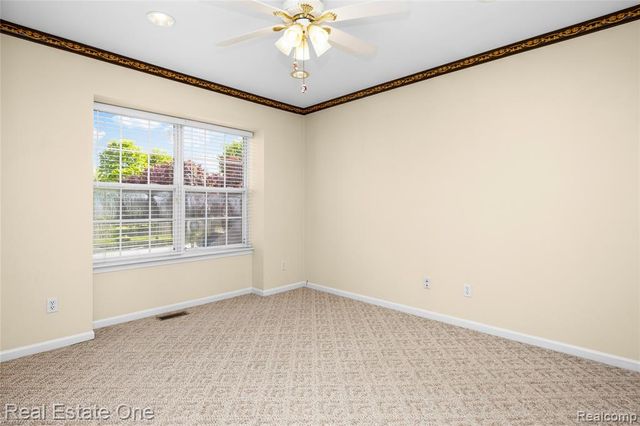 865 Drakeshire Drive, Commerce Twp, MI 48390