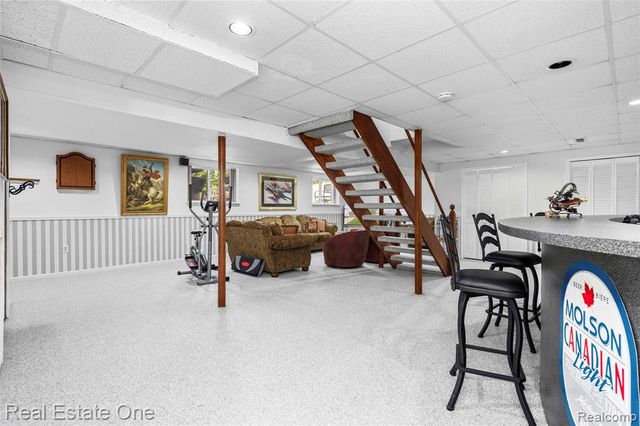 865 Drakeshire Drive, Commerce Twp, MI 48390