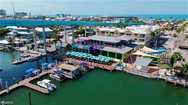 655 Matanzas CT, Fort Myers Beach, FL 33931