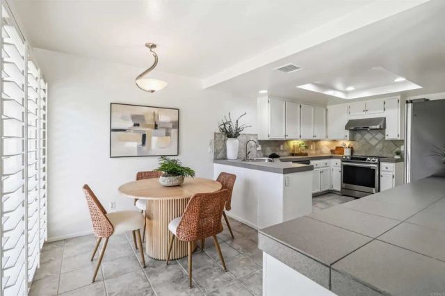 1260 Via Portofino, San Marcos, CA 92078