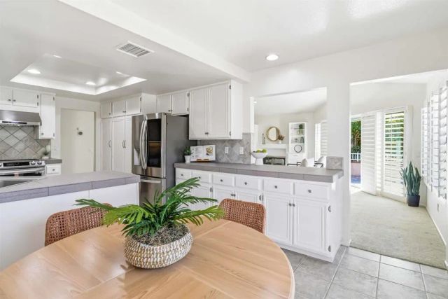 1260 Via Portofino, San Marcos, CA 92078
