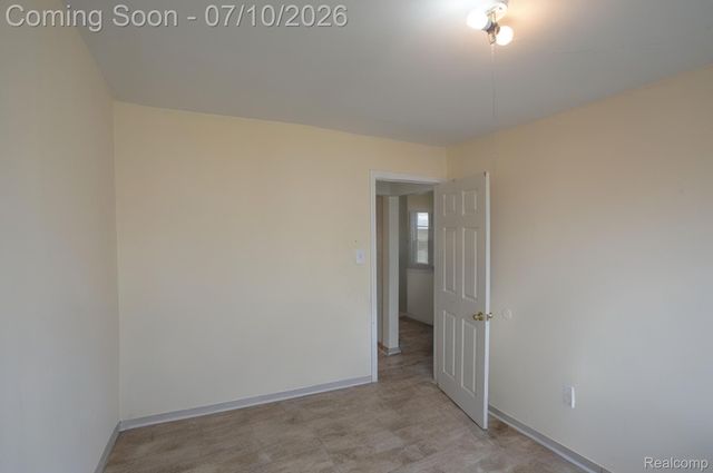 22453 E 10 Mile Road, St. Clair Shores, MI 48080