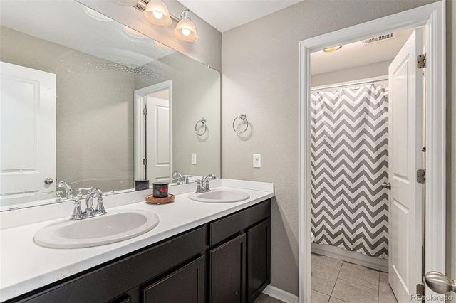 7792 S Quantock Way, Aurora, CO 80016