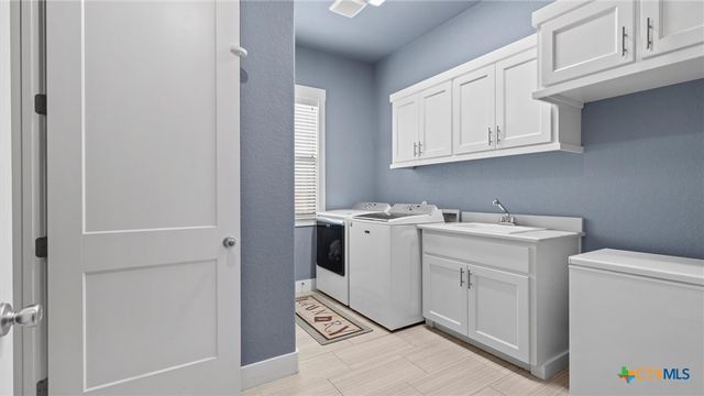 2617 Wolf Lair, New Braunfels, TX 78132