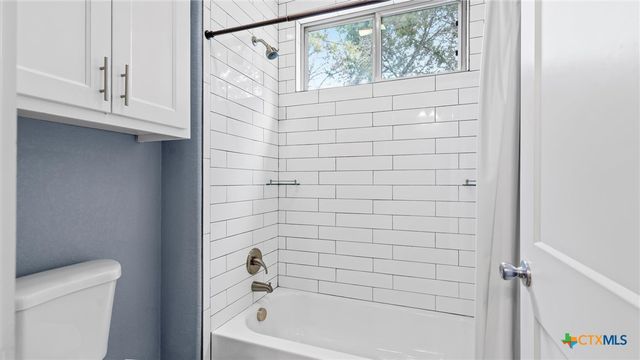 2617 Wolf Lair, New Braunfels, TX 78132