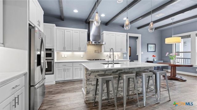 2617 Wolf Lair, New Braunfels, TX 78132