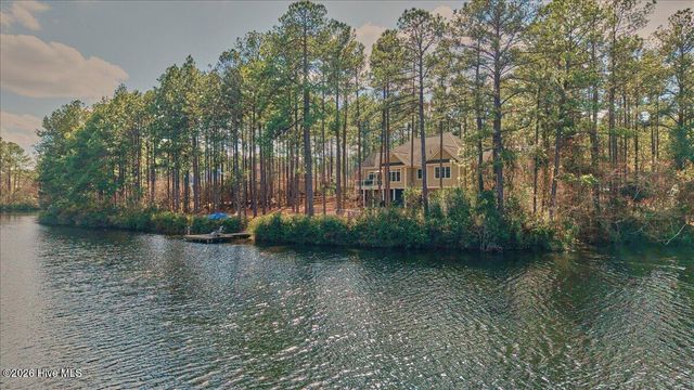 9 Banning Drive, Whispering Pines, NC 28327