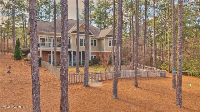 9 Banning Drive, Whispering Pines, NC 28327