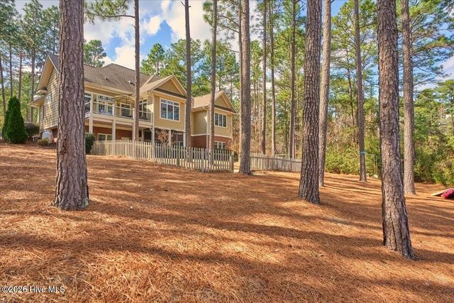 9 Banning Drive, Whispering Pines, NC 28327