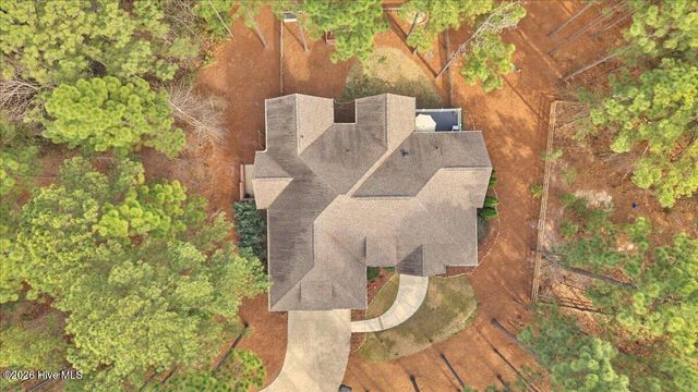 9 Banning Drive, Whispering Pines, NC 28327