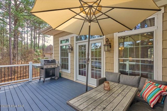 9 Banning Drive, Whispering Pines, NC 28327