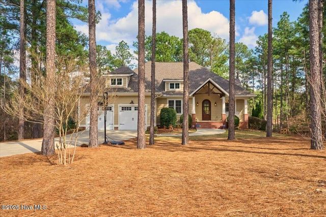 9 Banning Drive, Whispering Pines, NC 28327