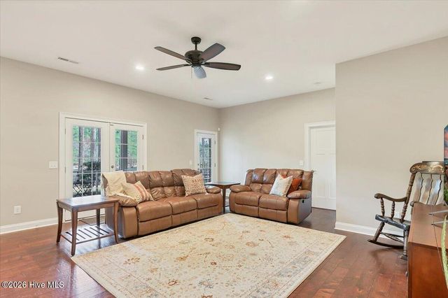 9 Banning Drive, Whispering Pines, NC 28327